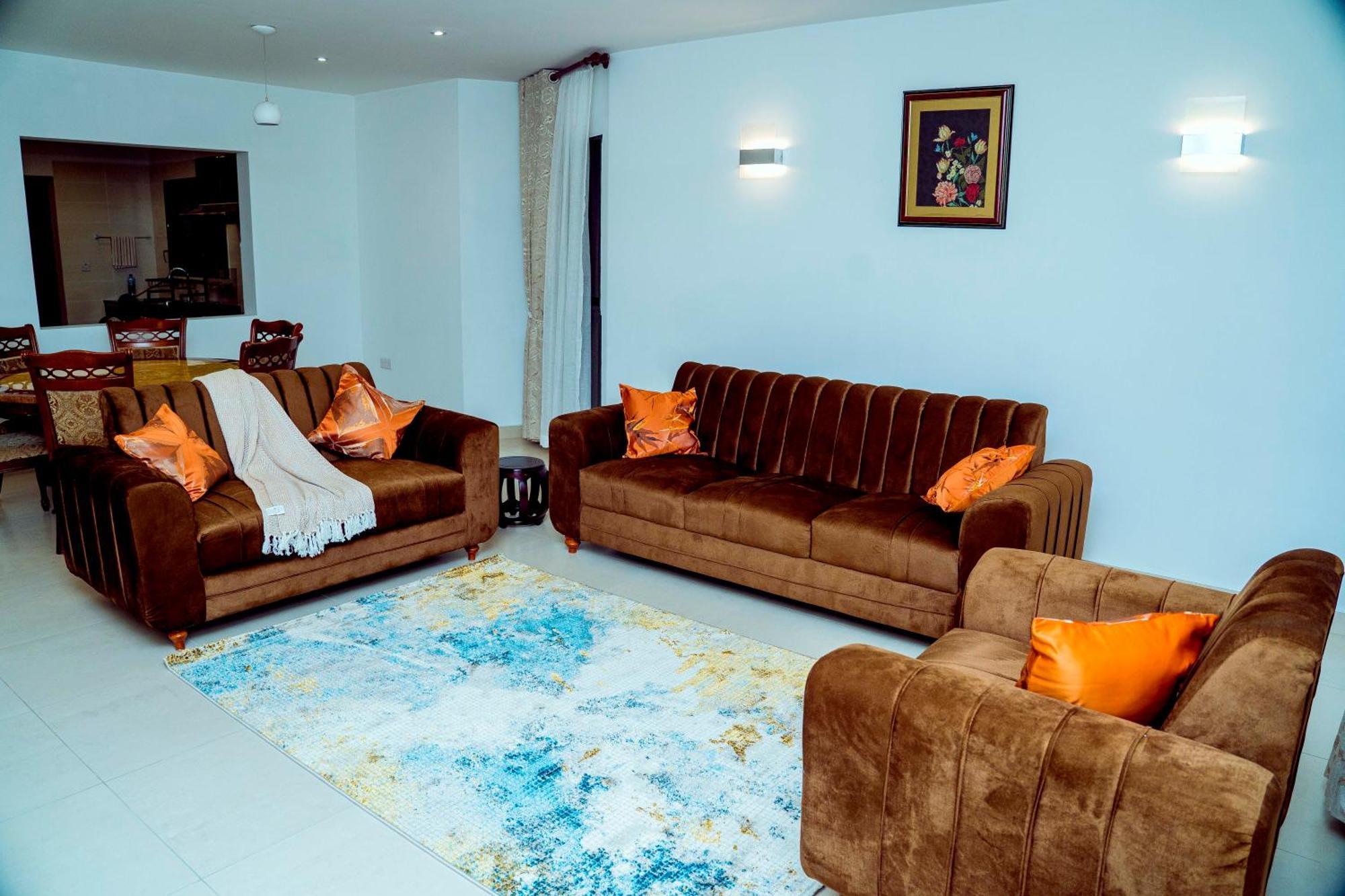 Flo'S Eco Residence Dar es Salaam Exterior photo