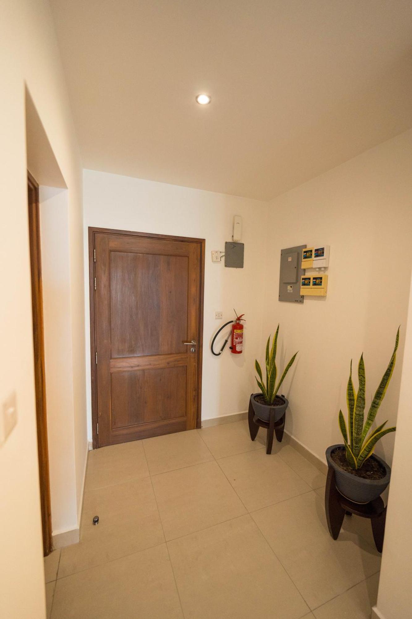 Flo'S Eco Residence Dar es Salaam Exterior photo